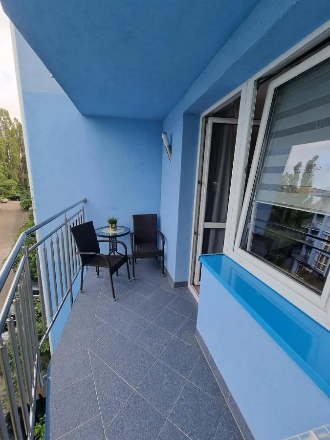 Apartament Blisko Morza Carmen Kolobrzeg 0*,